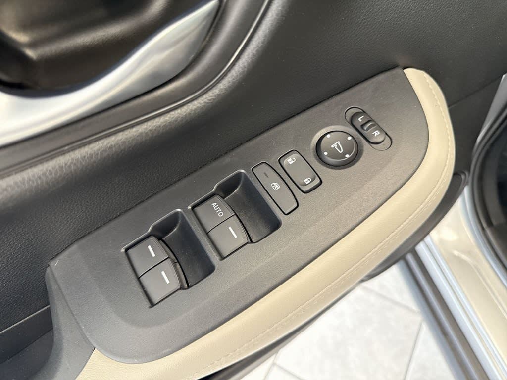 Thumbnail: 2025 Honda HR-V - 23