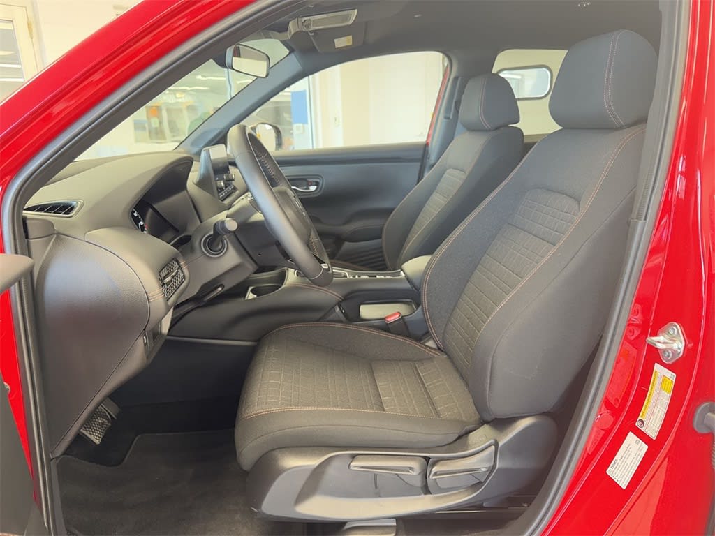 2025 Honda HR-V Sport 11