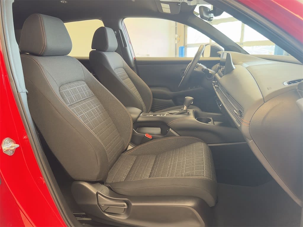 2025 Honda HR-V Sport 12