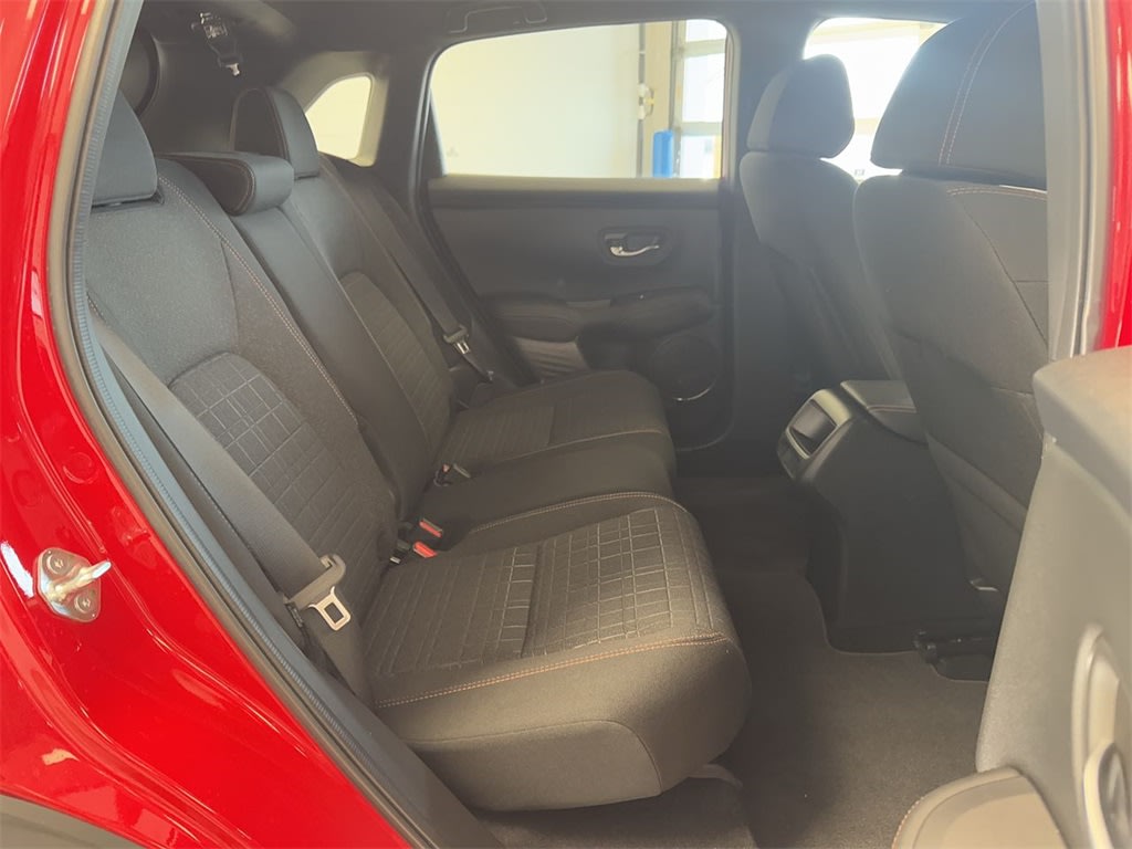 2025 Honda HR-V Sport 32