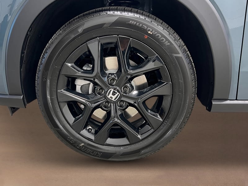 2025 Honda HR-V Sport 8