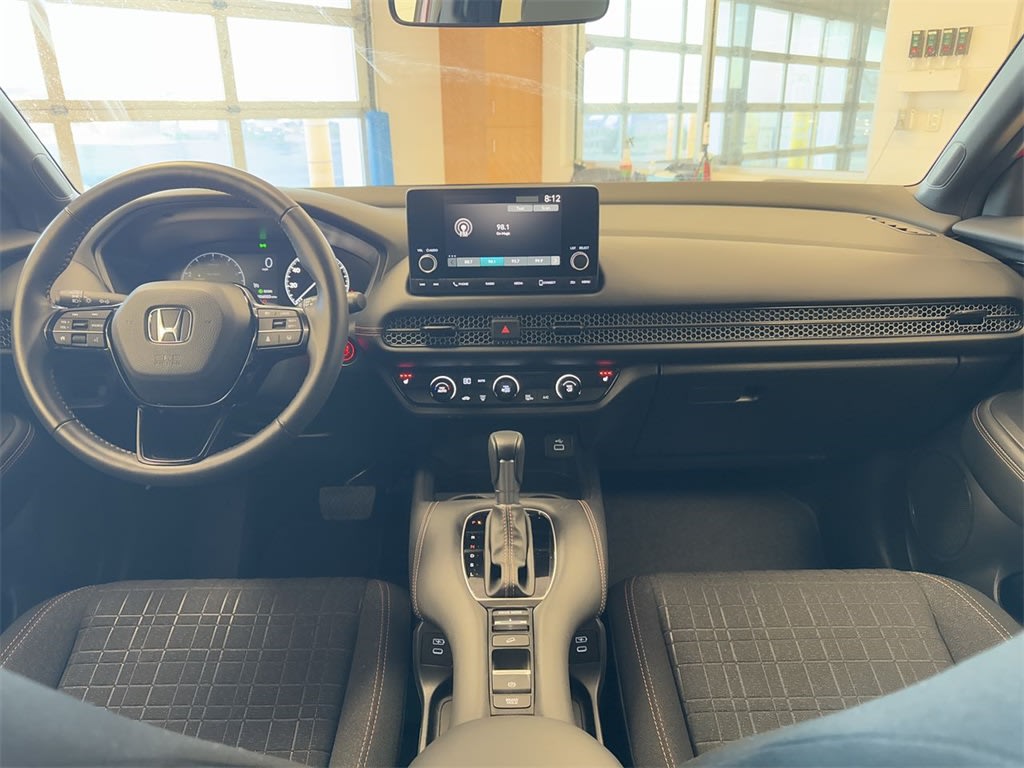 2025 Honda HR-V Sport 10