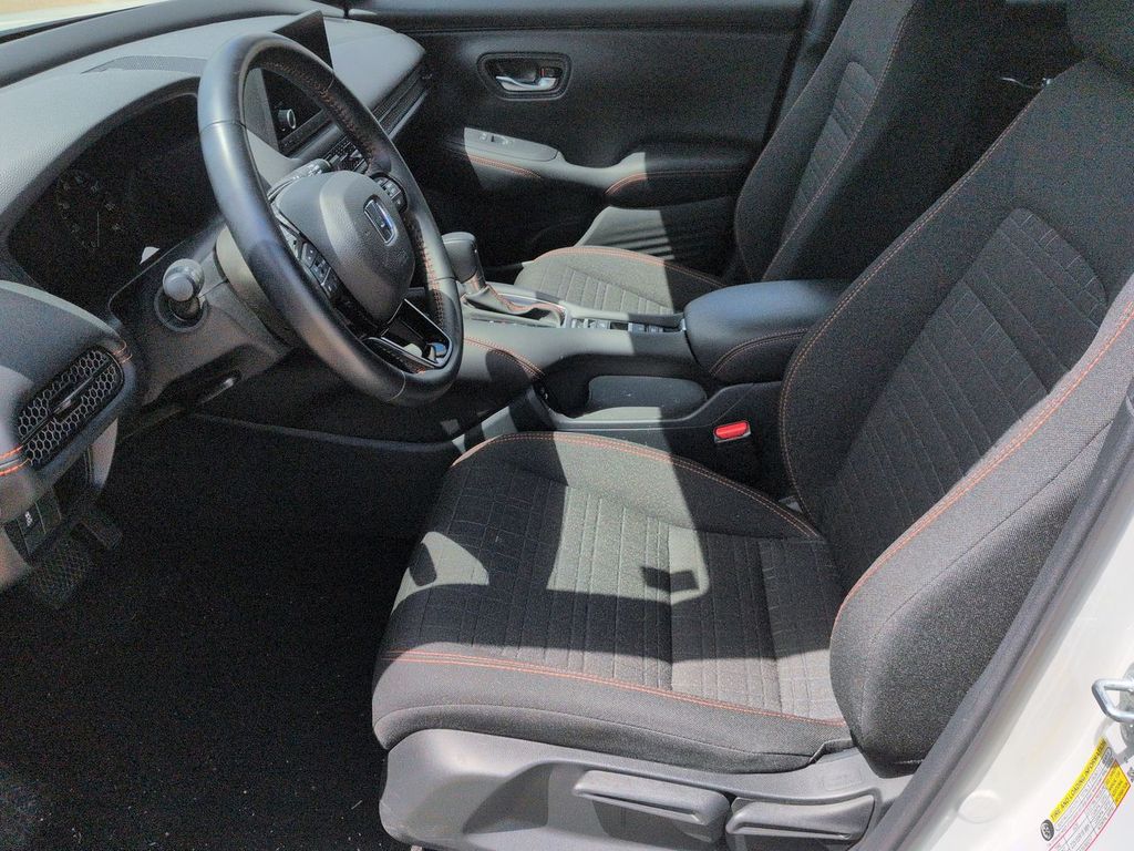 Thumbnail: 2025 Honda HR-V - 10