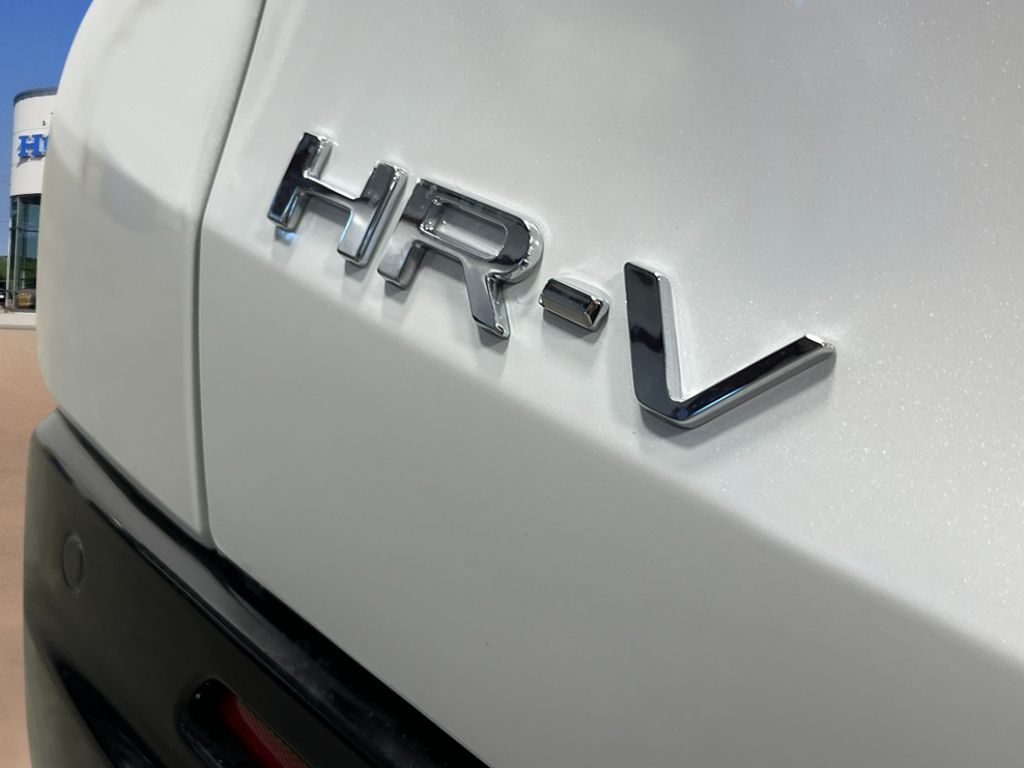 Thumbnail: 2027 Honda HR-V - 7