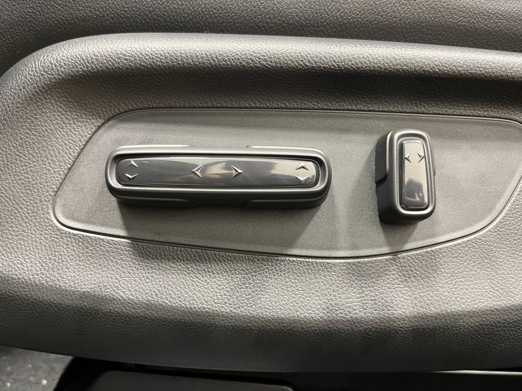 Thumbnail: 2026 Honda HR-V - 21