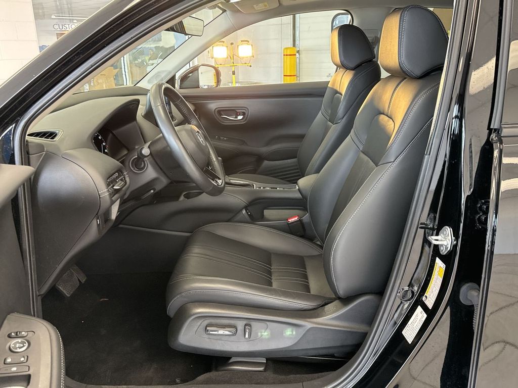 Thumbnail: 2026 Honda HR-V - 11