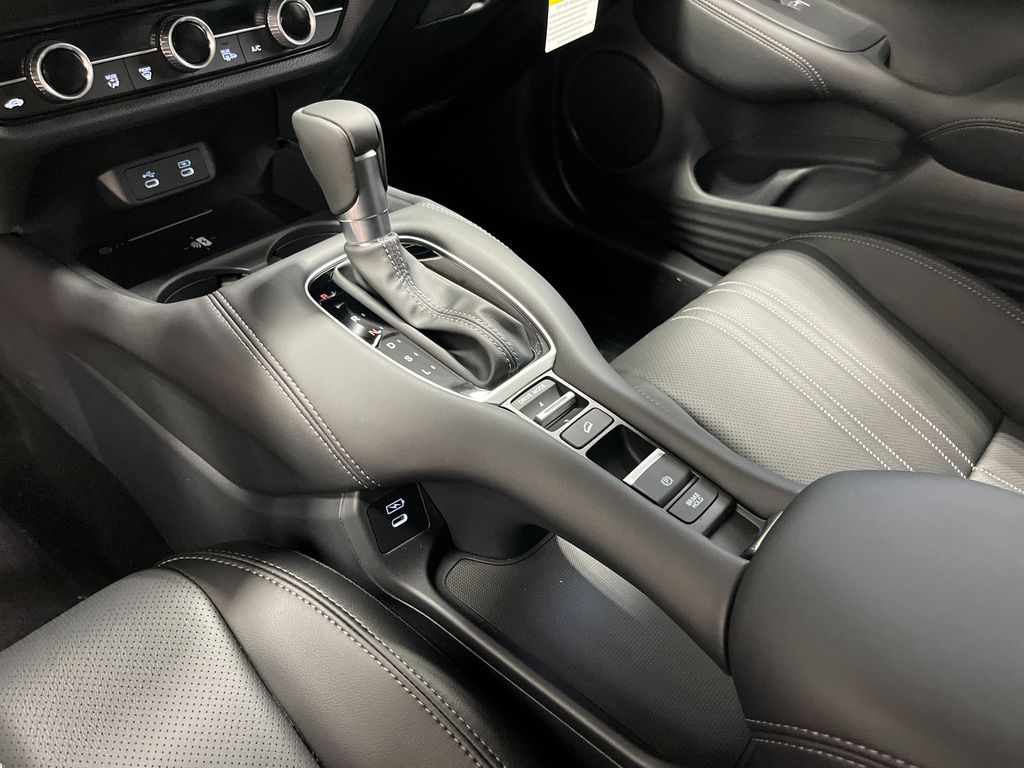 Thumbnail: 2026 Honda HR-V - 16