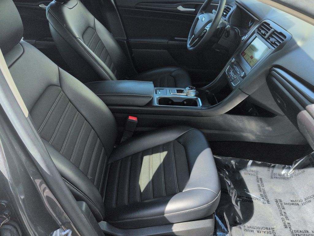 Thumbnail: 2018 Ford Fusion - 11