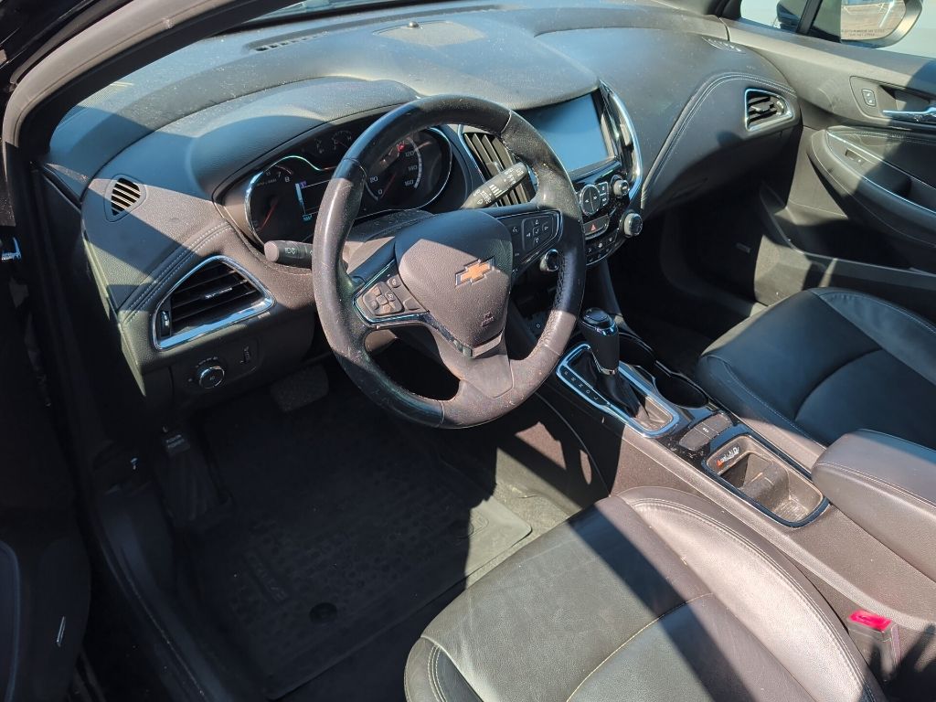 Thumbnail: 2018 Chevrolet Cruze - 2