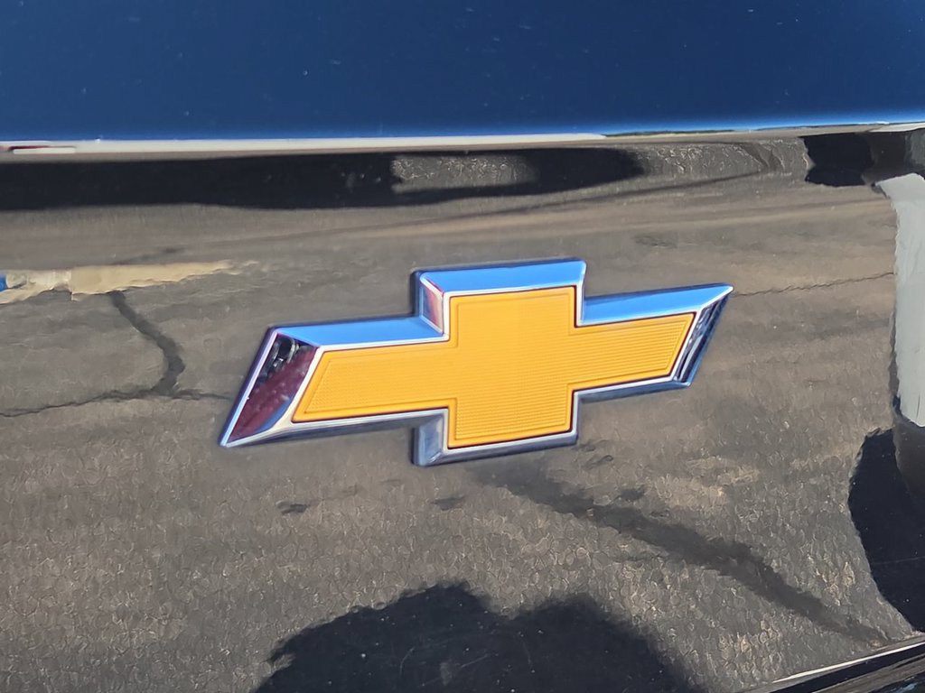 Thumbnail: 2018 Chevrolet Cruze - 18