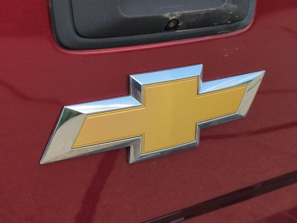Thumbnail: 2018 Chevrolet Silverado 1500 - 24