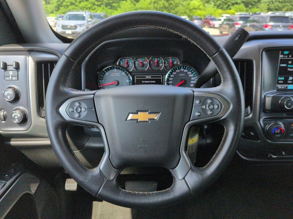Thumbnail: 2018 Chevrolet Silverado 1500 - 13
