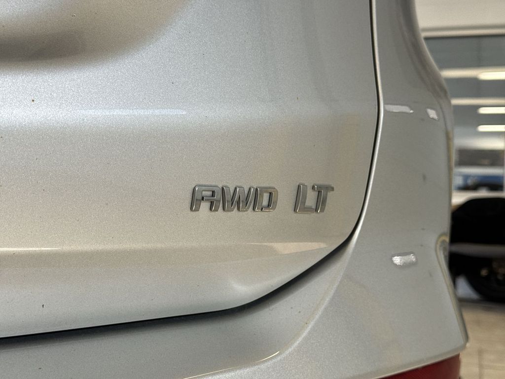 Thumbnail: 2019 Chevrolet Equinox - 25