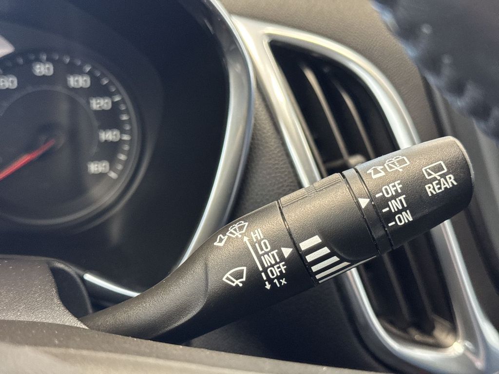 Thumbnail: 2019 Chevrolet Equinox - 16
