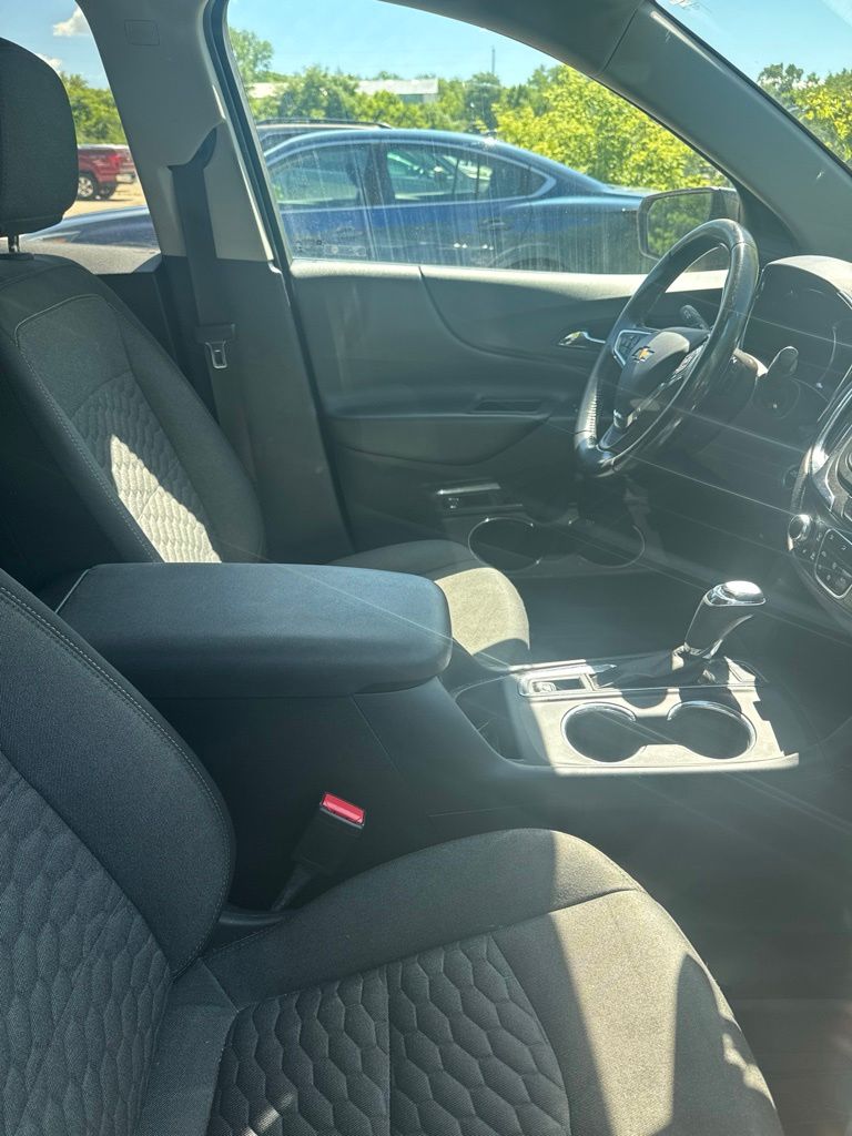 Thumbnail: 2020 Chevrolet Equinox - 6