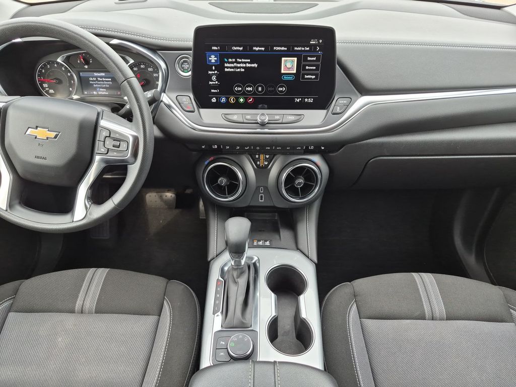 Thumbnail: 2024 Chevrolet Blazer - 9