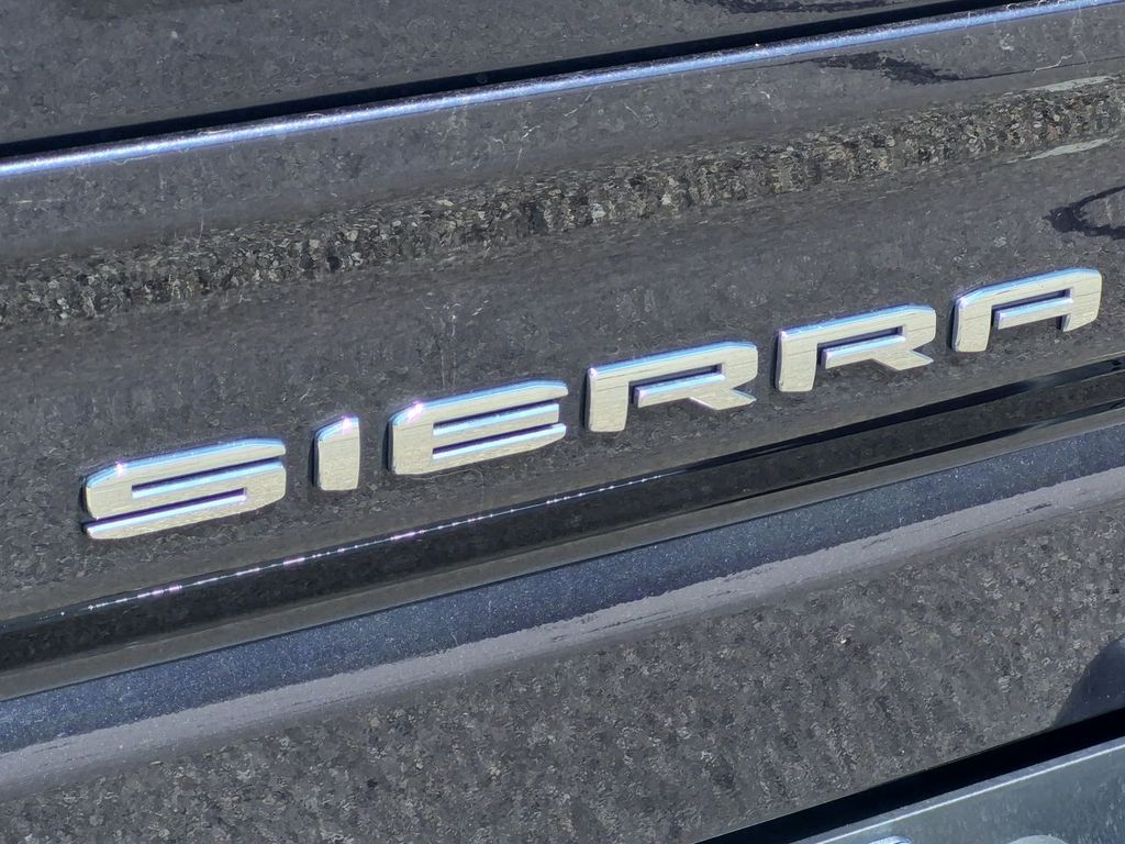 Thumbnail: 2023 GMC Sierra 1500 - 23