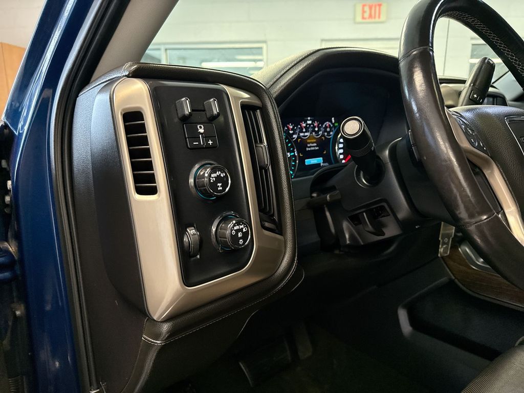 Thumbnail: 2017 GMC Sierra 1500 - 38