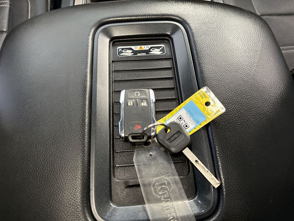 Thumbnail: 2017 GMC Sierra 1500 - 20