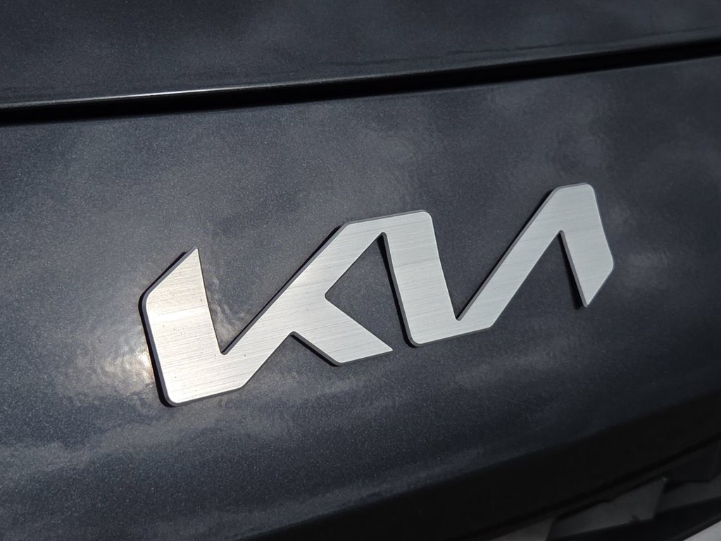 Thumbnail: 2023 Kia Forte - 25