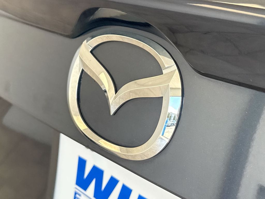 Thumbnail: 2018 Mazda Mazda3 - 25