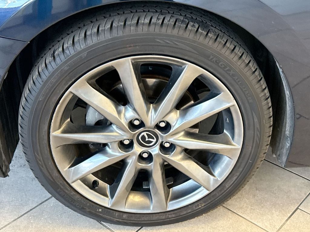 Thumbnail: 2018 Mazda Mazda3 - 8