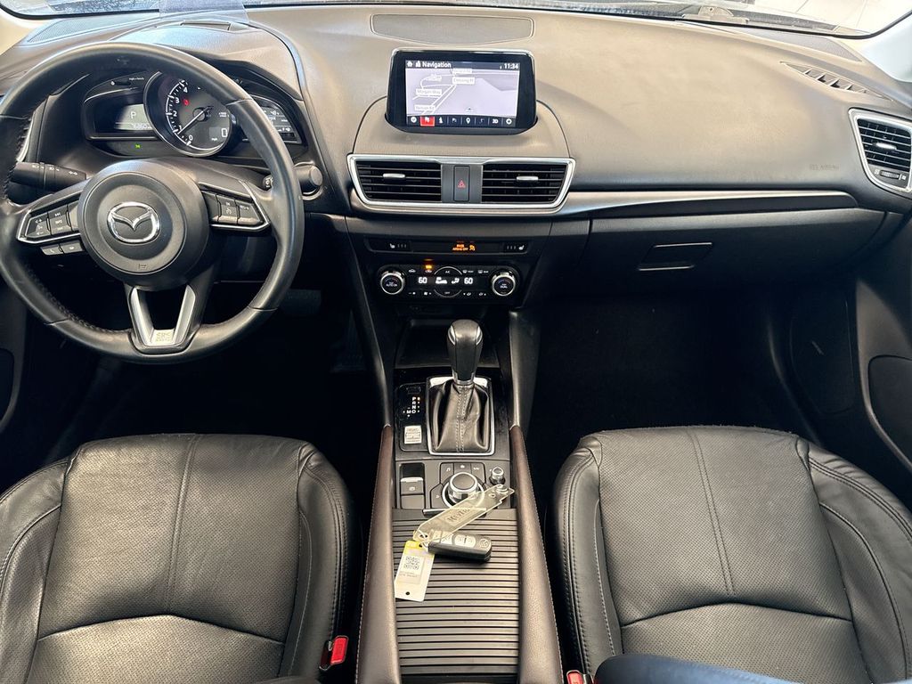 Thumbnail: 2018 Mazda Mazda3 - 15