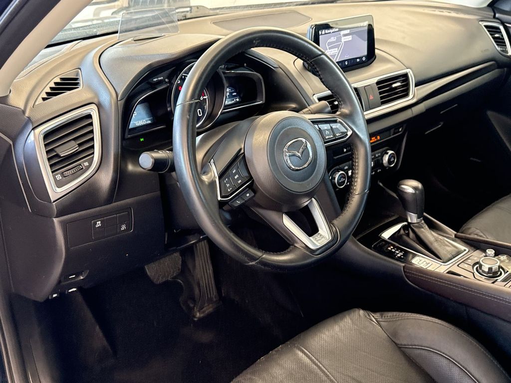 Thumbnail: 2018 Mazda Mazda3 - 2