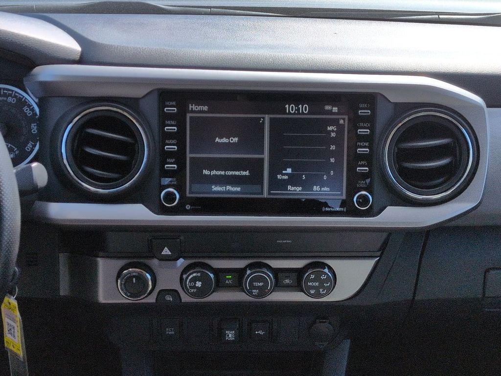 Thumbnail: 2020 Toyota Tacoma - 32