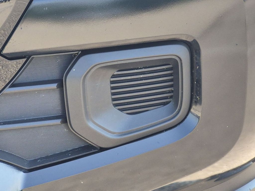 Thumbnail: 2022 Toyota Tacoma - 24