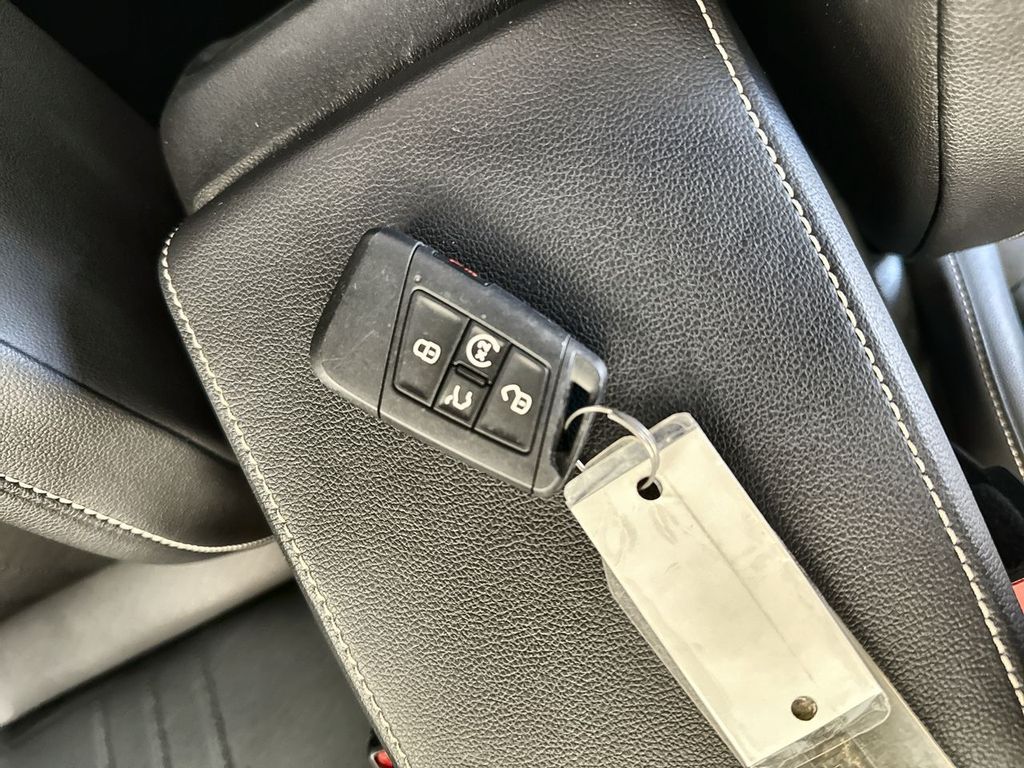 Thumbnail: 2022 Volkswagen Tiguan - 18