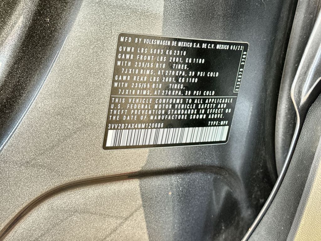 Thumbnail: 2022 Volkswagen Tiguan - 19