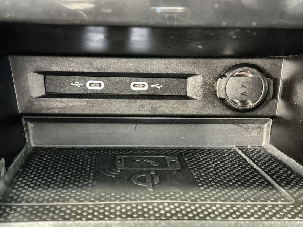 Thumbnail: 2022 Volkswagen Tiguan - 35