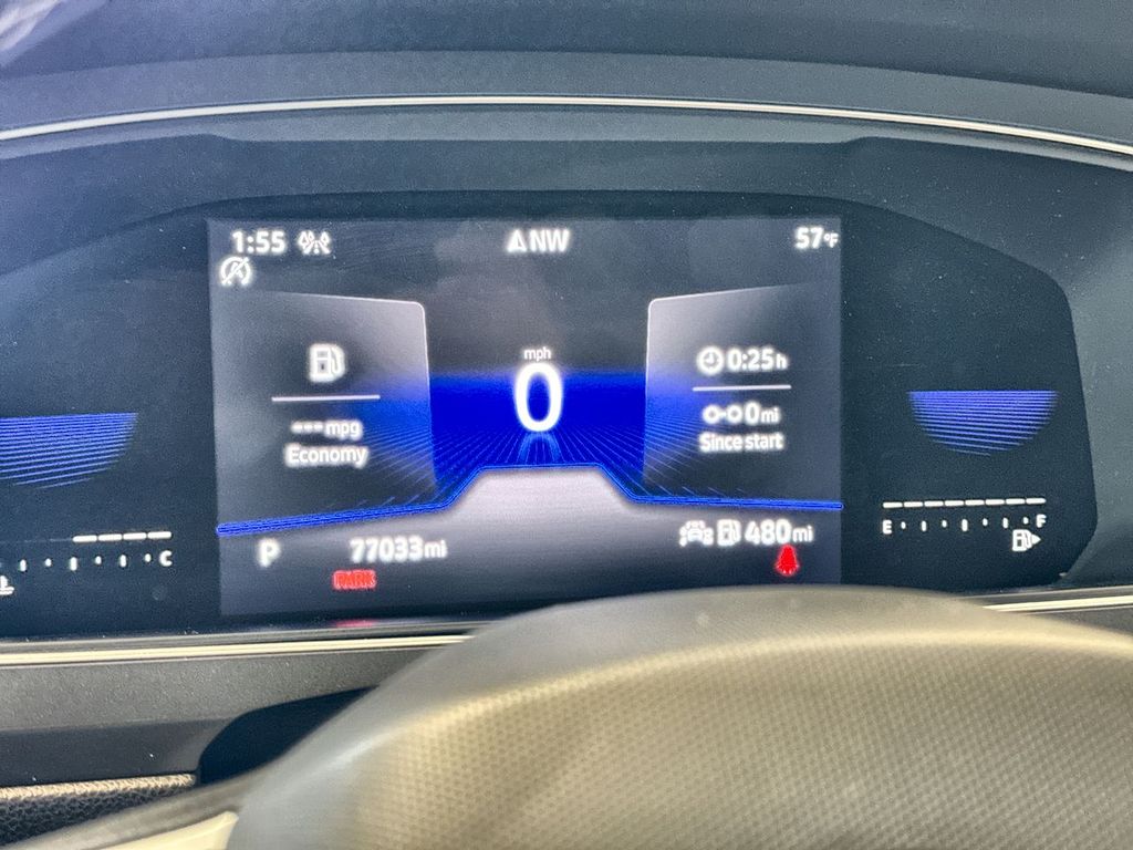 Thumbnail: 2022 Volkswagen Tiguan - 16