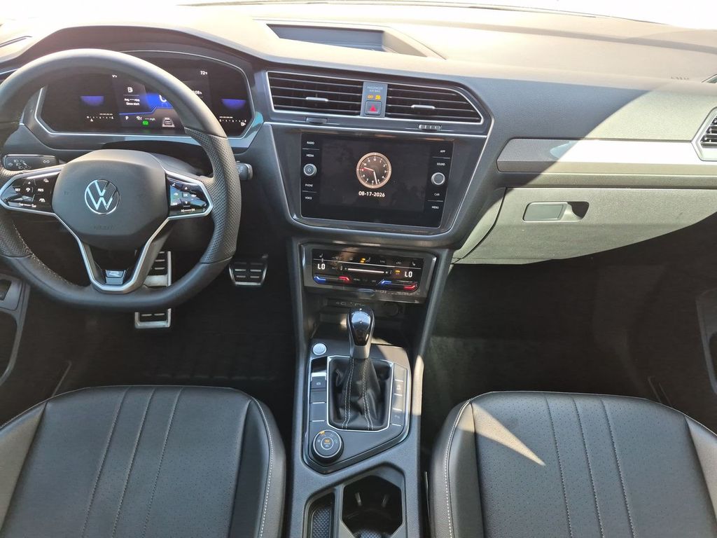 Thumbnail: 2022 Volkswagen Tiguan - 9