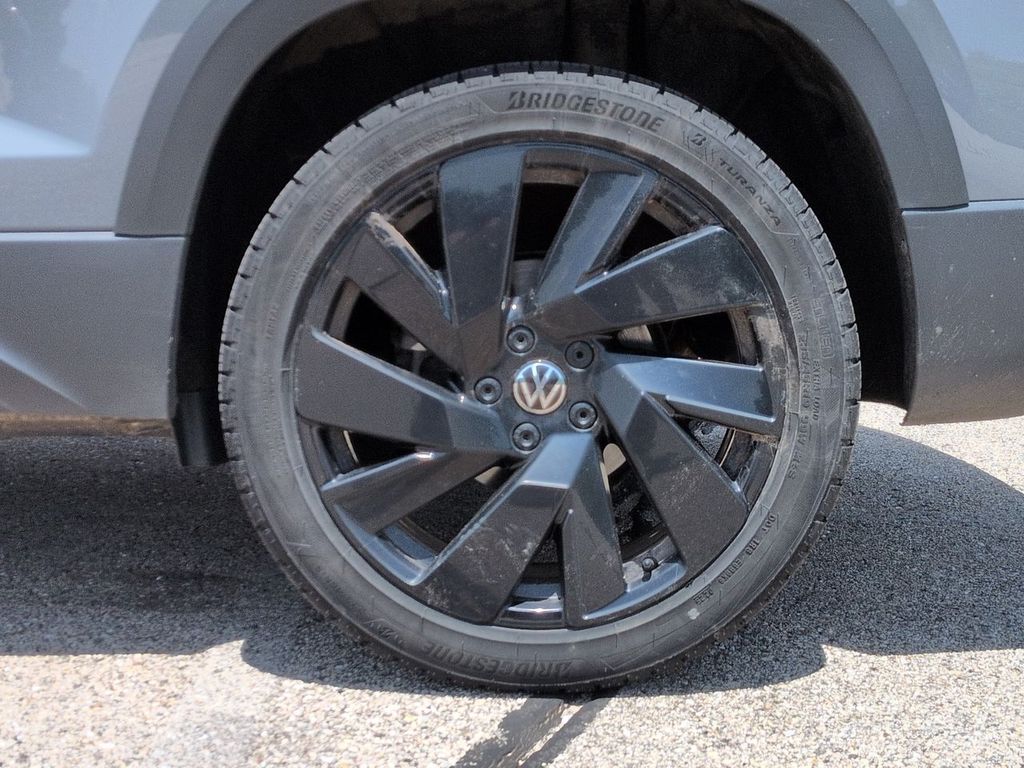 Thumbnail: 2024 Volkswagen Taos - 7