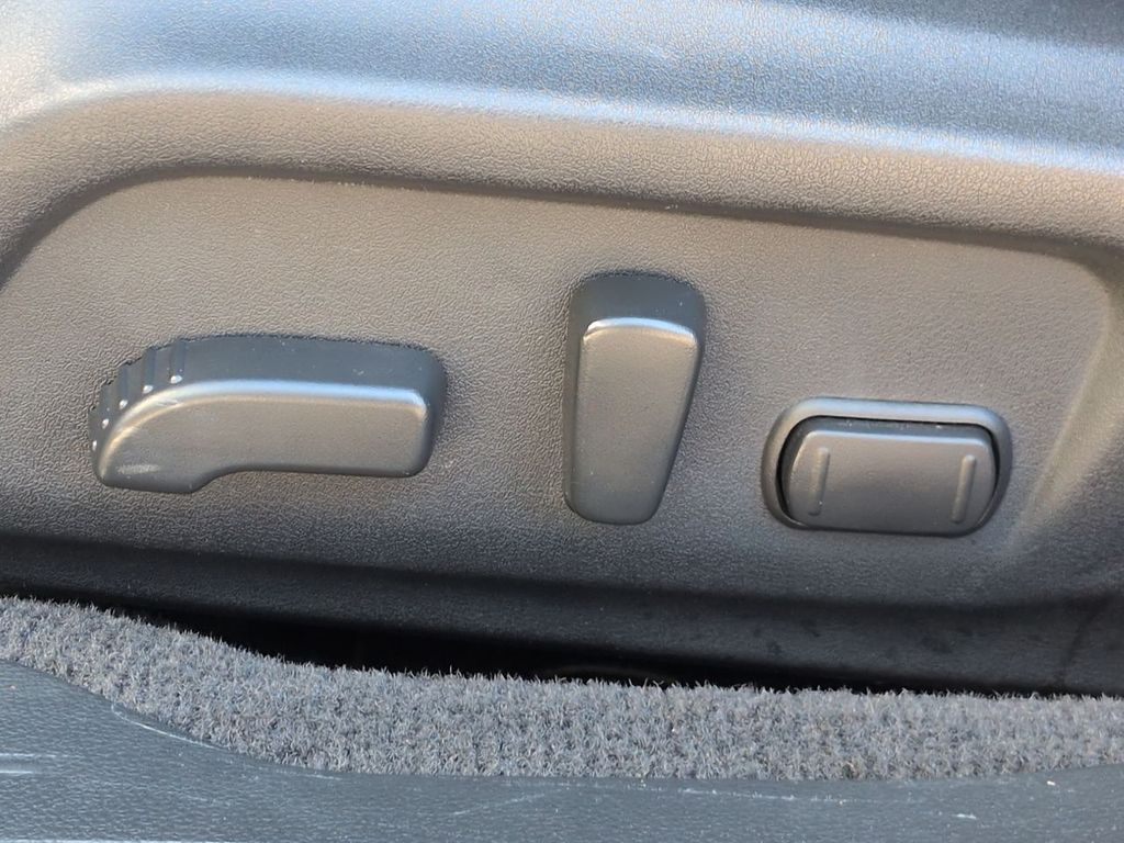 Thumbnail: 2015 Subaru Legacy - 26