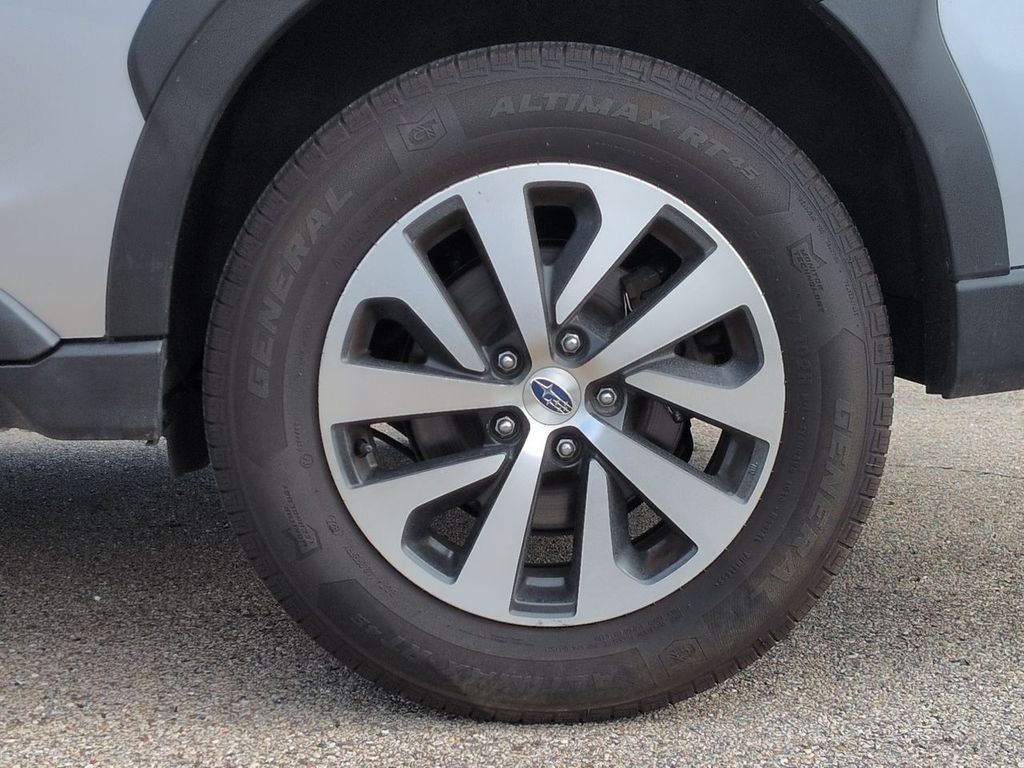 Thumbnail: 2023 Subaru Outback - 8