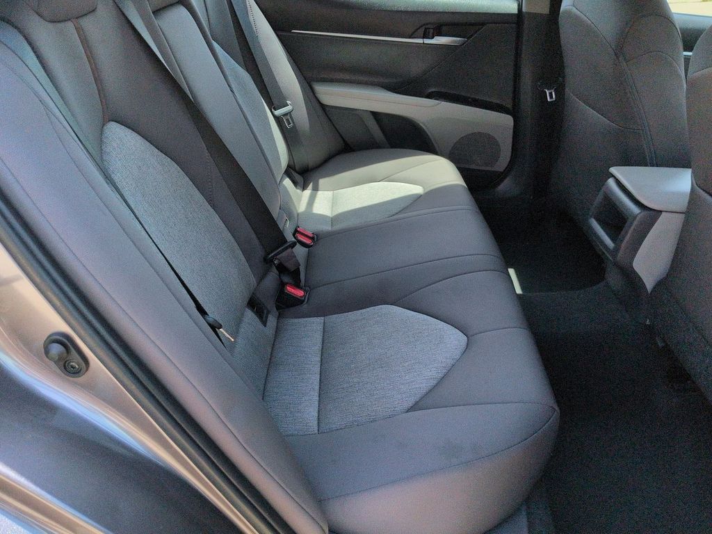 Thumbnail: 2019 Toyota Camry - 28