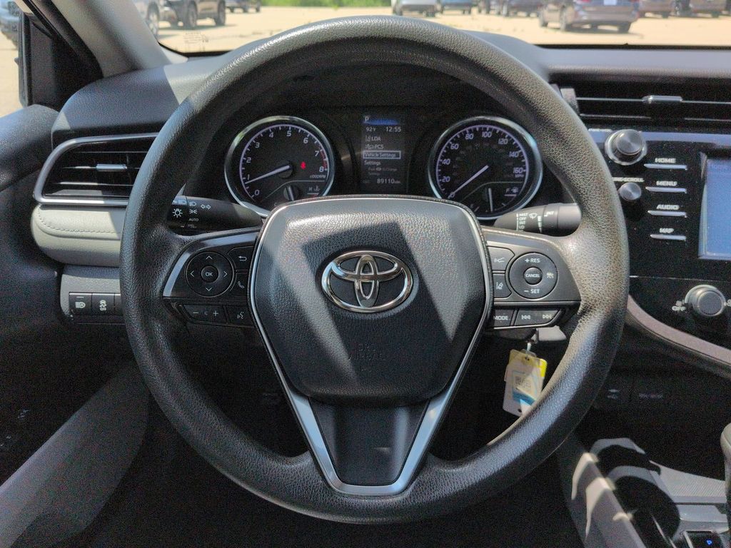 Thumbnail: 2019 Toyota Camry - 13