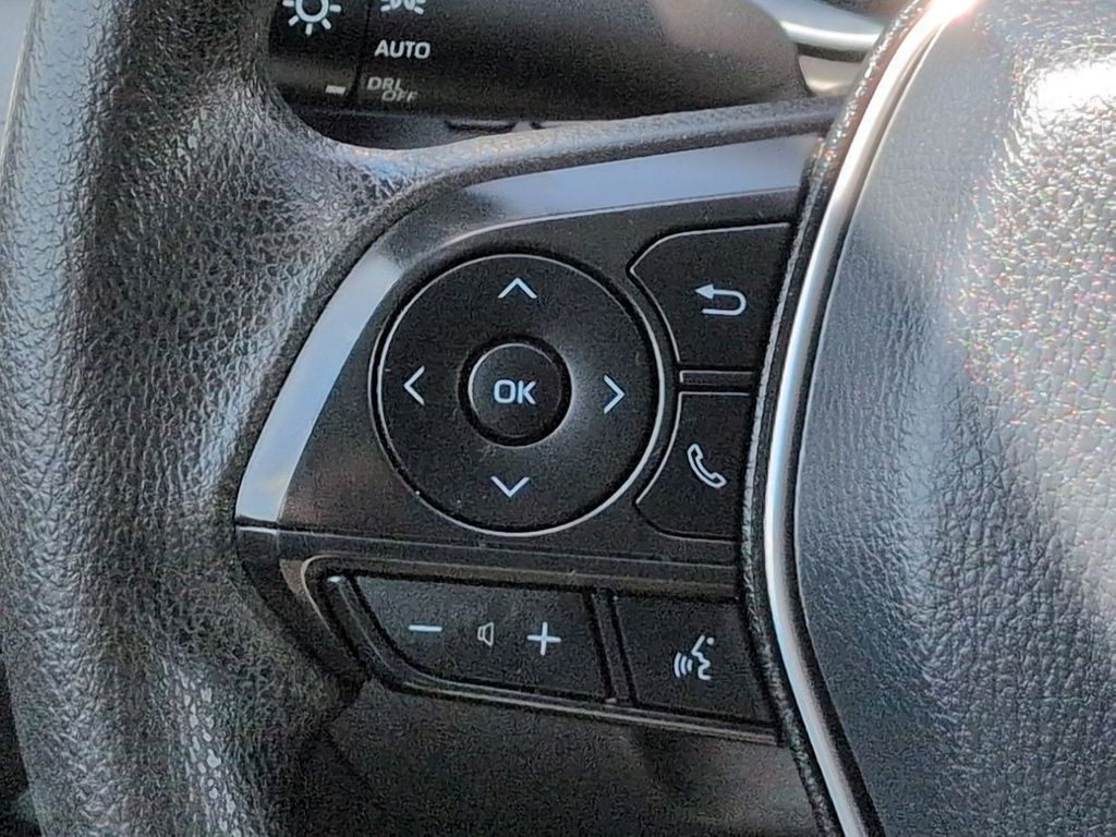 Thumbnail: 2019 Toyota Camry - 29