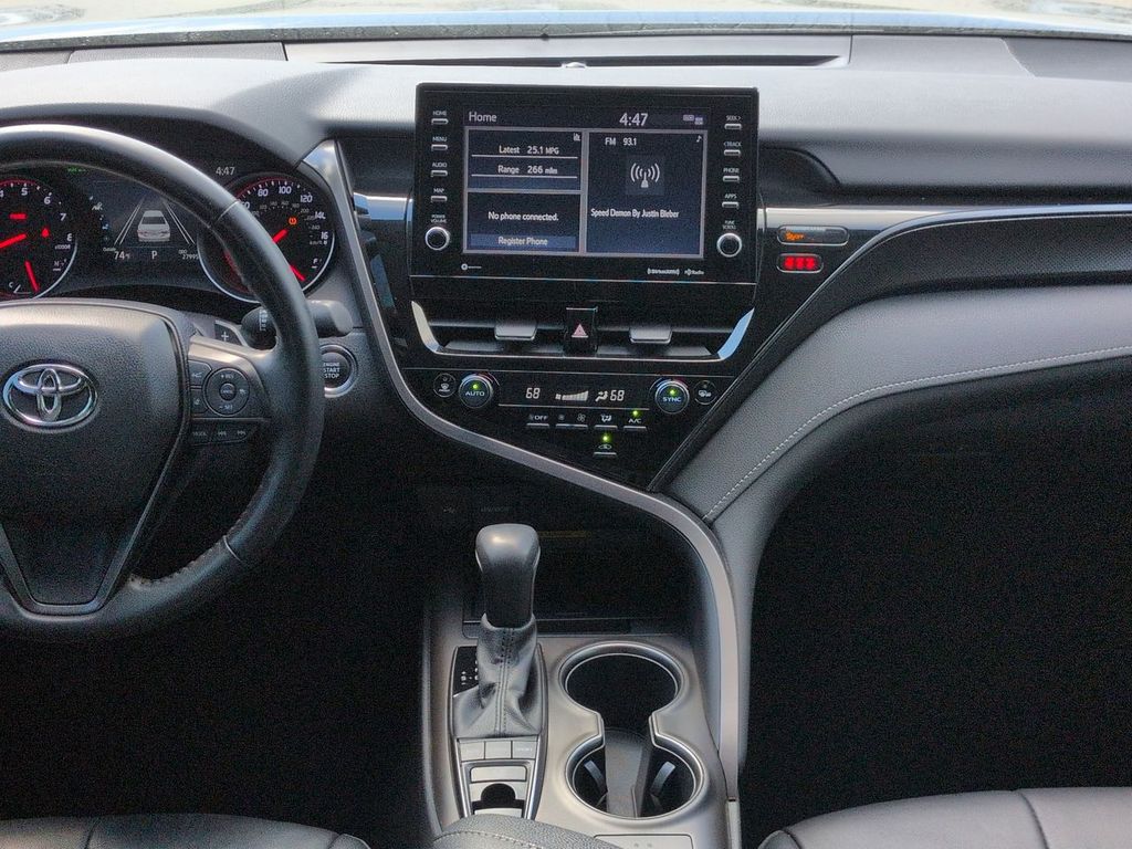 Thumbnail: 2021 Toyota Camry - 9