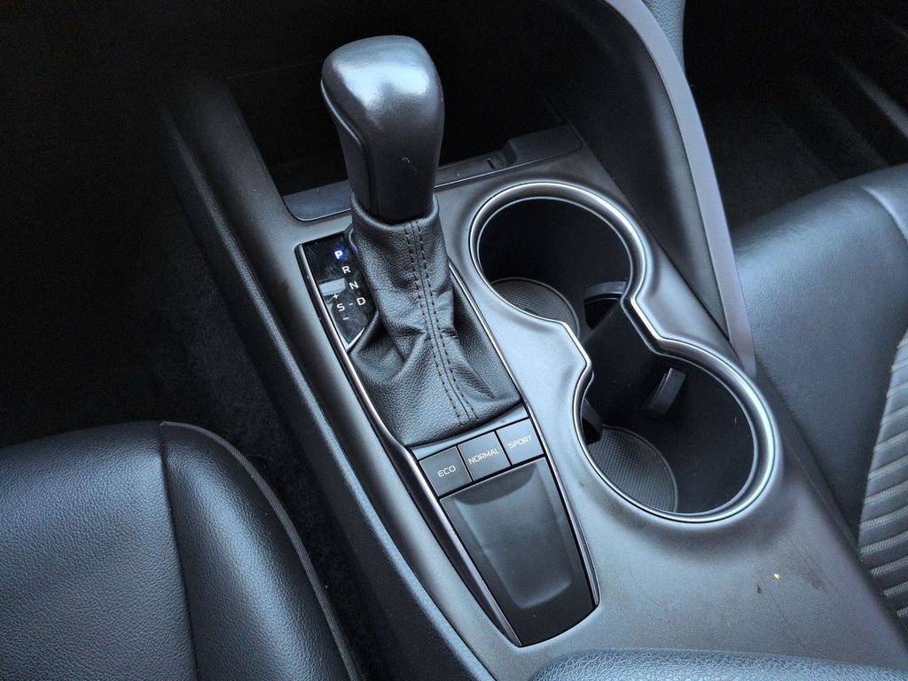 Thumbnail: 2023 Toyota Camry - 34