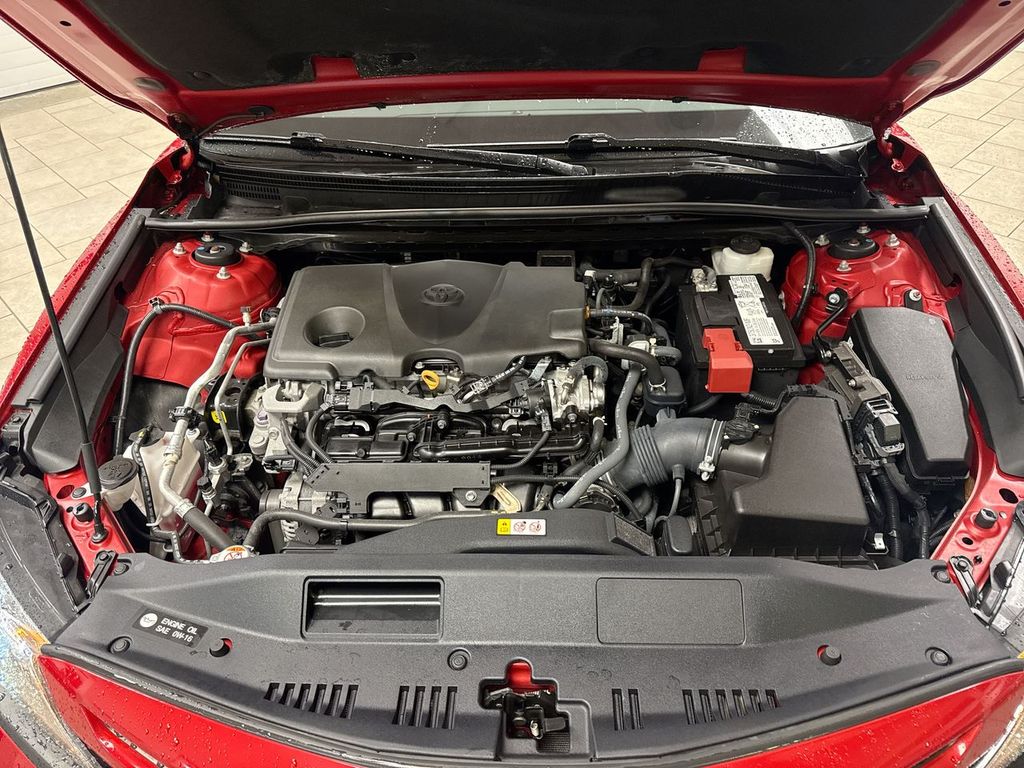 Thumbnail: 2022 Toyota Camry - 8