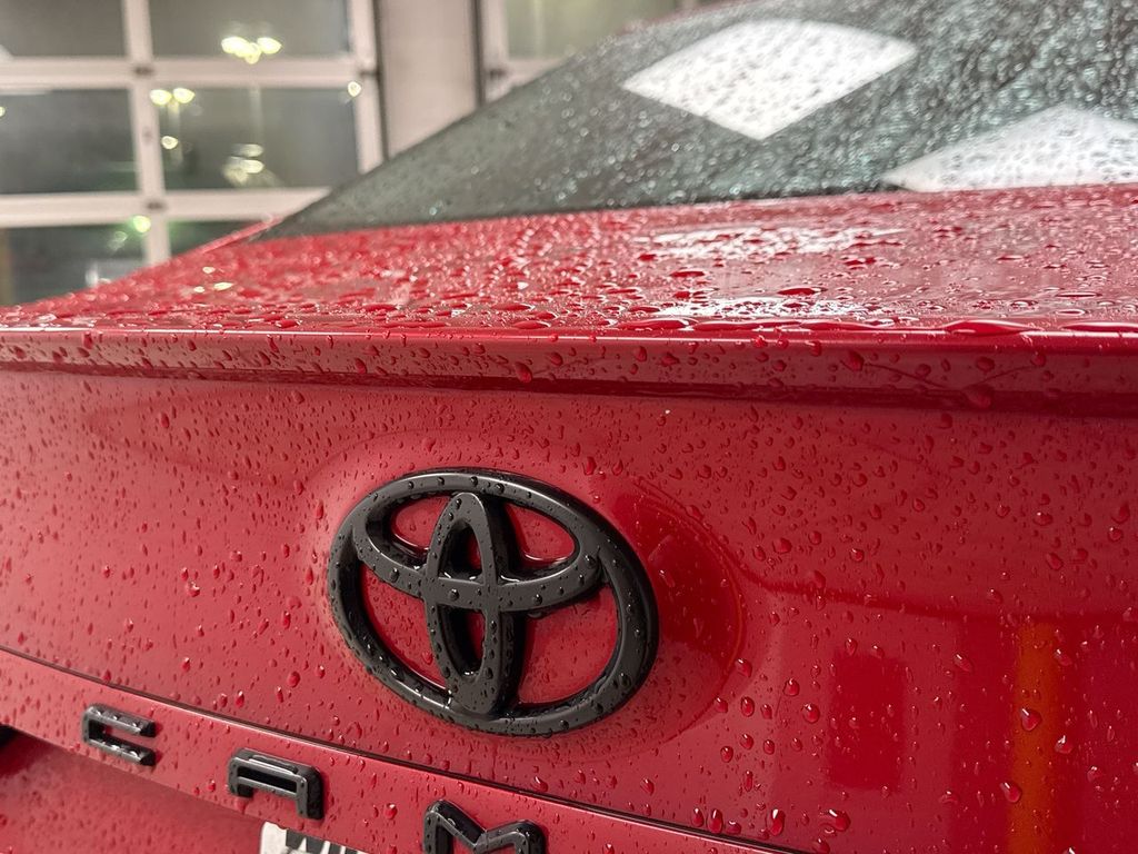 Thumbnail: 2022 Toyota Camry - 19