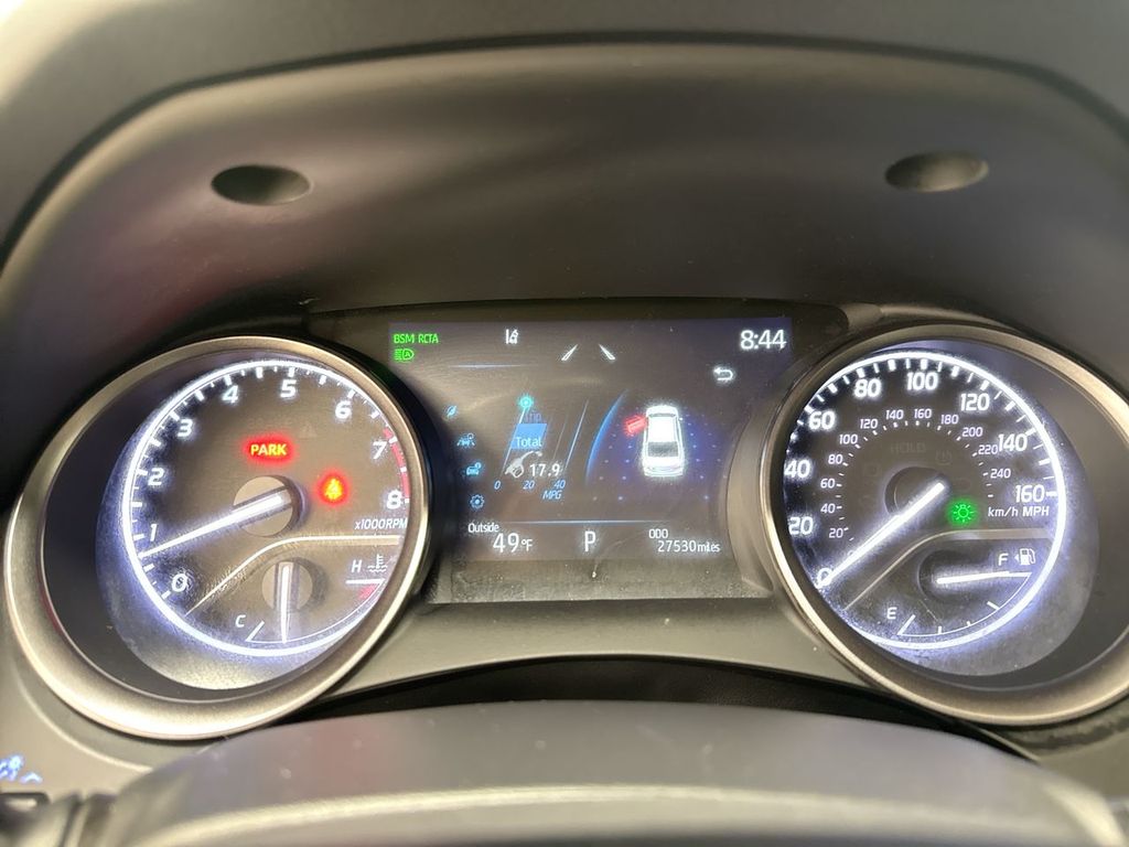 Thumbnail: 2022 Toyota Camry - 17