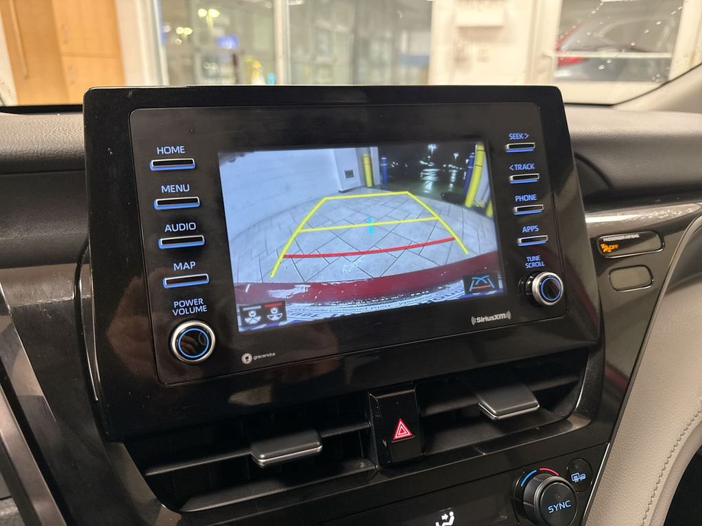 Thumbnail: 2022 Toyota Camry - 15