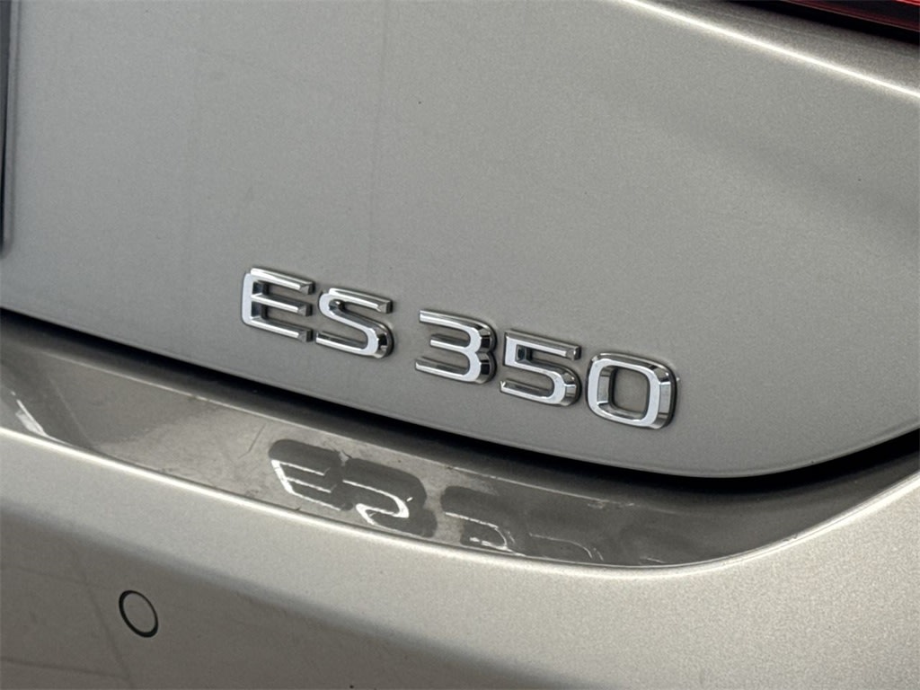 2020 Lexus ES 350 Luxury 27