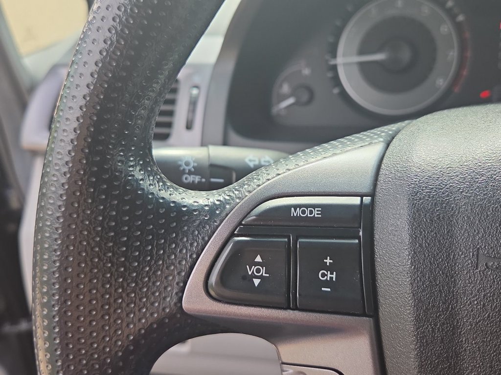 Thumbnail: 2012 Honda Odyssey - 30