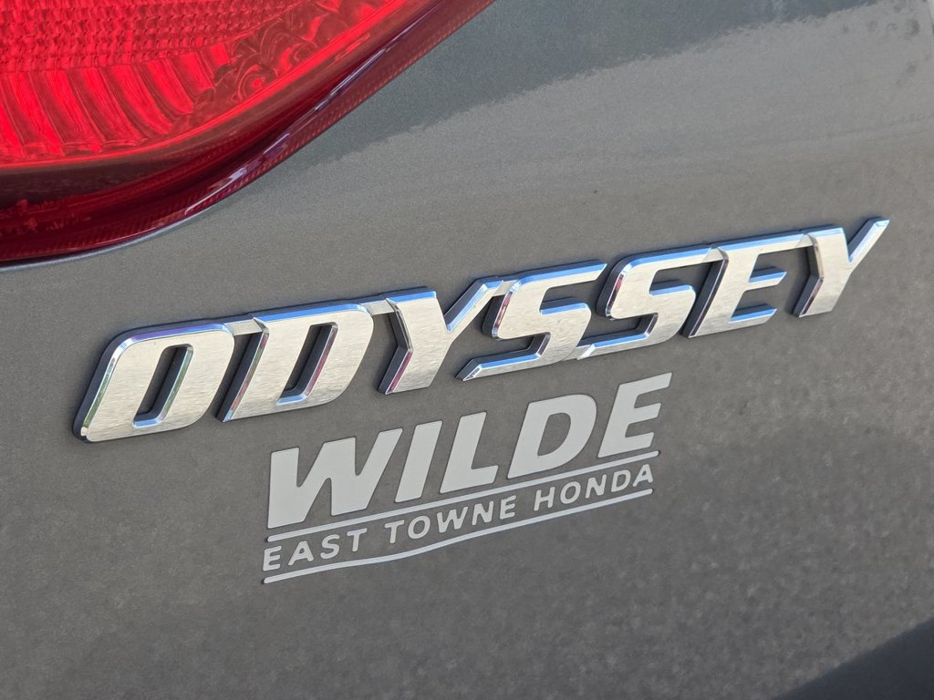 Thumbnail: 2012 Honda Odyssey - 25